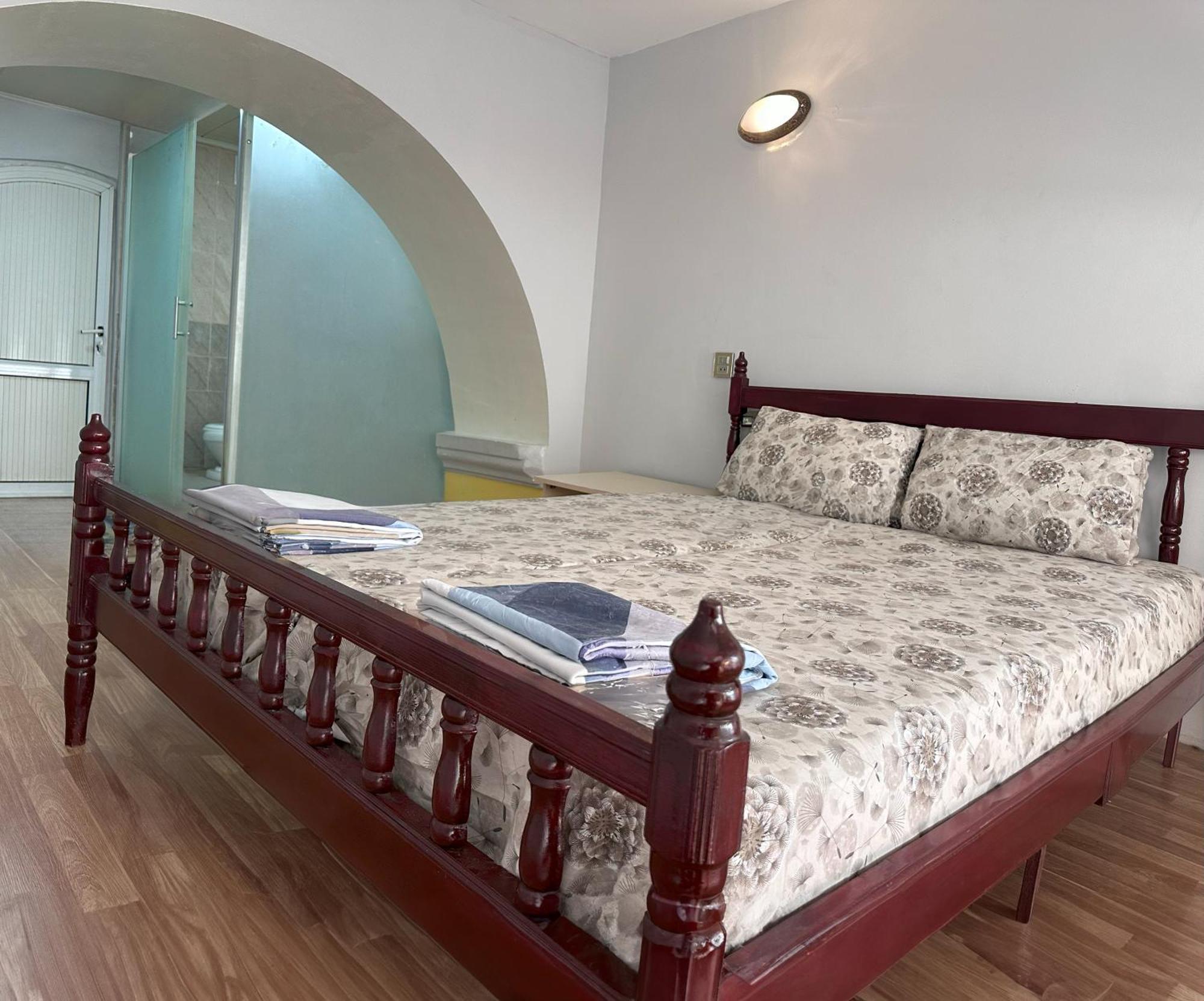 Flora Music & Art Hostel 巴库 外观 照片